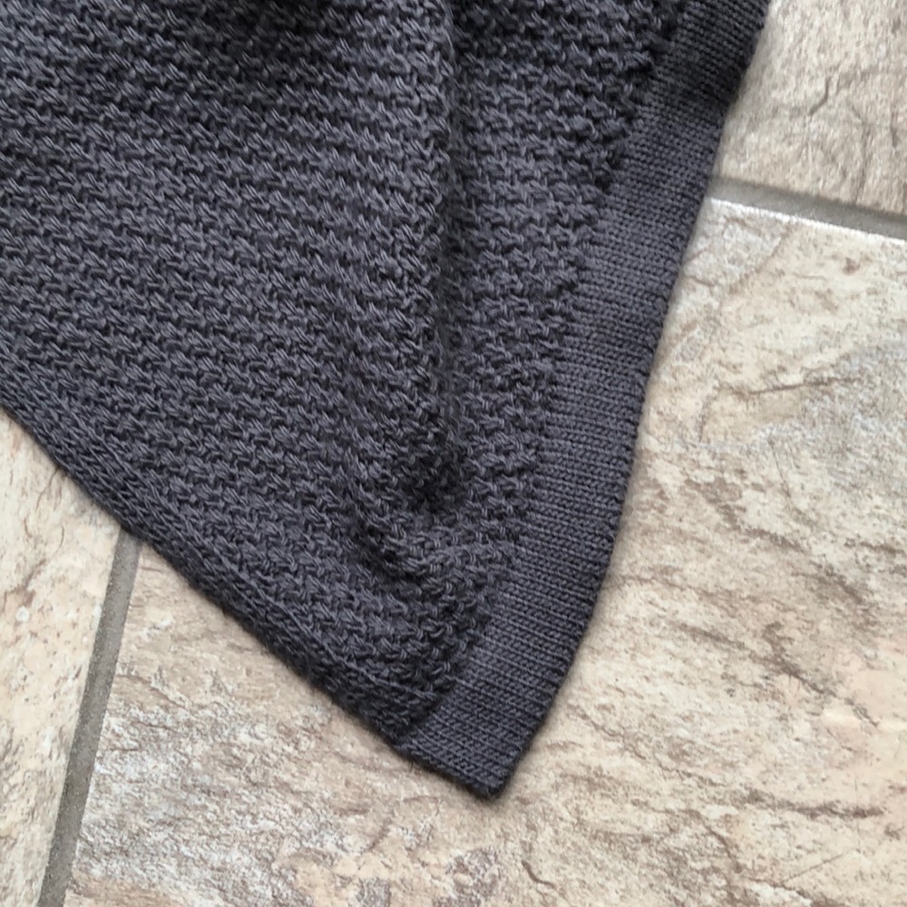 American Eagle Don’t Ask Why Grey Cardigan - Picture 4 of 4